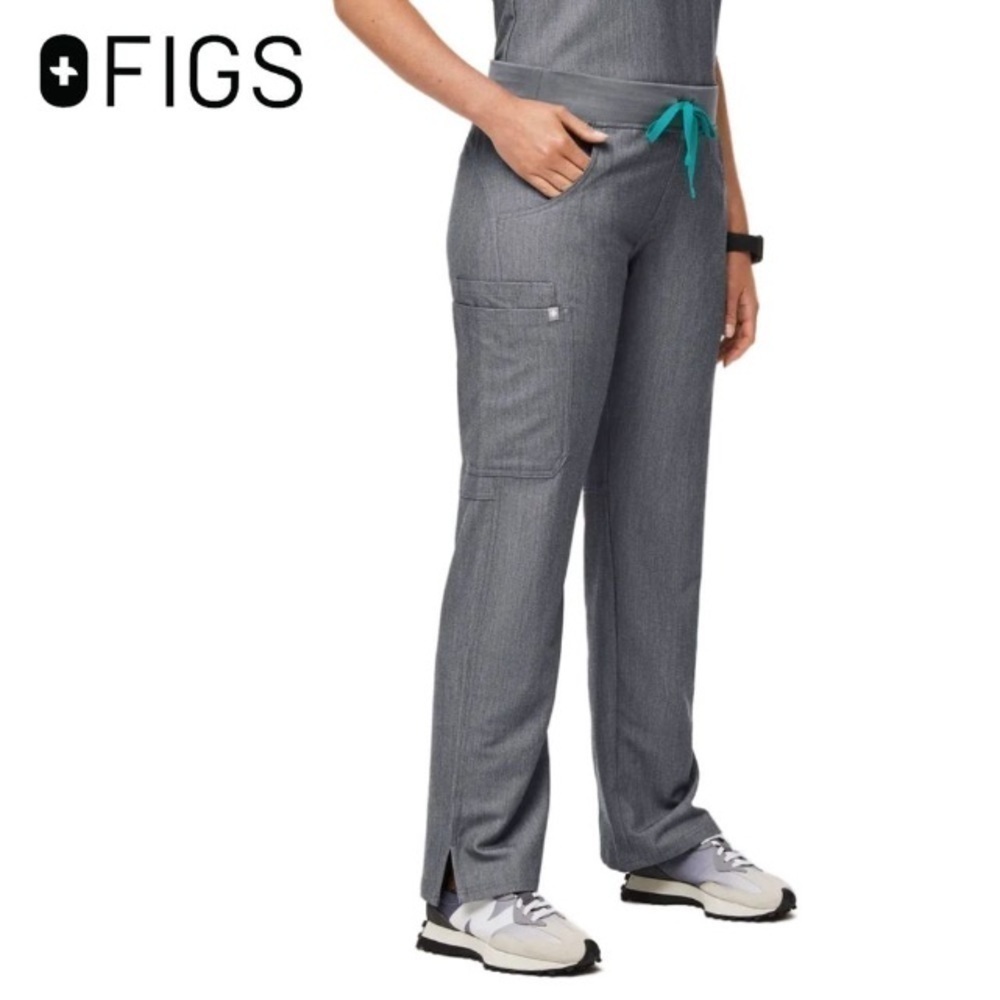 Figs Kade Cargo Scrub Work Pants in Graphite Size XS Petite Vet Medical Uniform